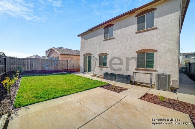 Building Photo - 12812 Herringbone Way