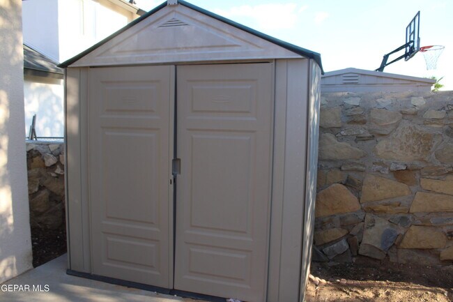 Building Photo - 3645 SAMMY REECE Pl