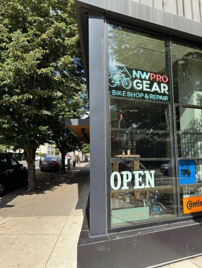 Building Photo - 5623 SE 84th Ave