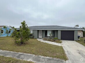 Building Photo - $1,595 ** AVAIL NOW ** Annual Lease ** 3 B...