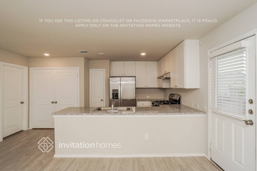 Building Photo - 6452 Pickaxe Way