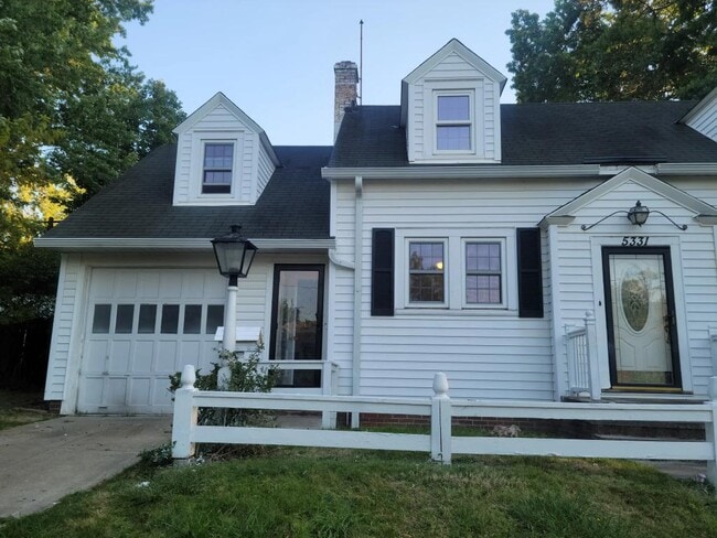 Building Photo - 5331 South Blvd