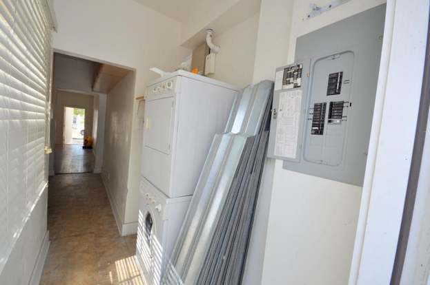 Building Photo - 646 33rd St
