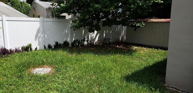 Building Photo - 413 SW 16th St