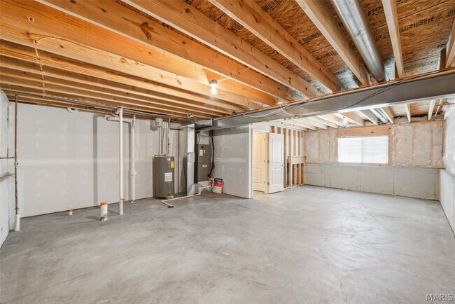 Building Photo - 305 Shadow Trace Dr