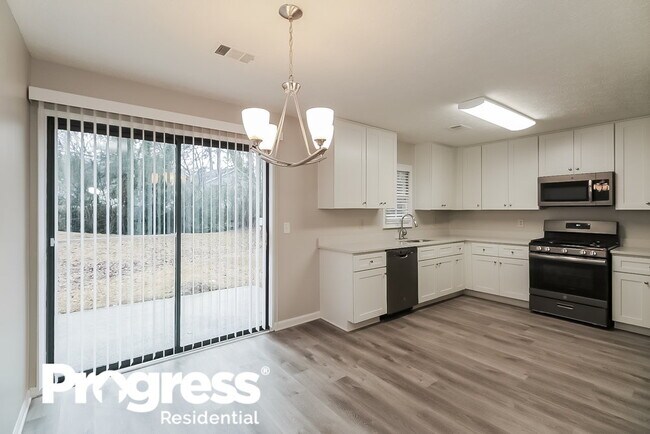 Building Photo - 5725 Twain Dr