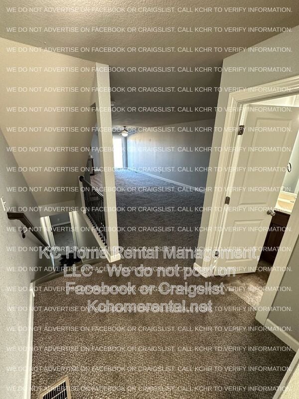 Building Photo - 10530 Kane Dr