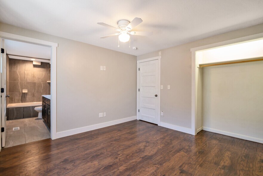 Building Photo - 994 N 700 E