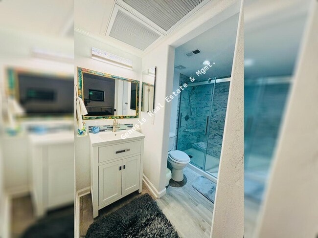 Building Photo - "Chic & Cozy 1-Bedroom Condo with Granite ...