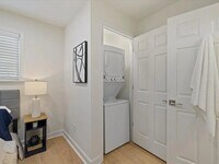 Building Photo - 1309 Hudson Ave