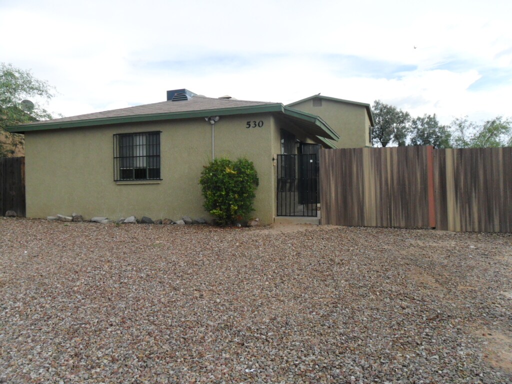 Unit #1 Entry - 530 E Linden St