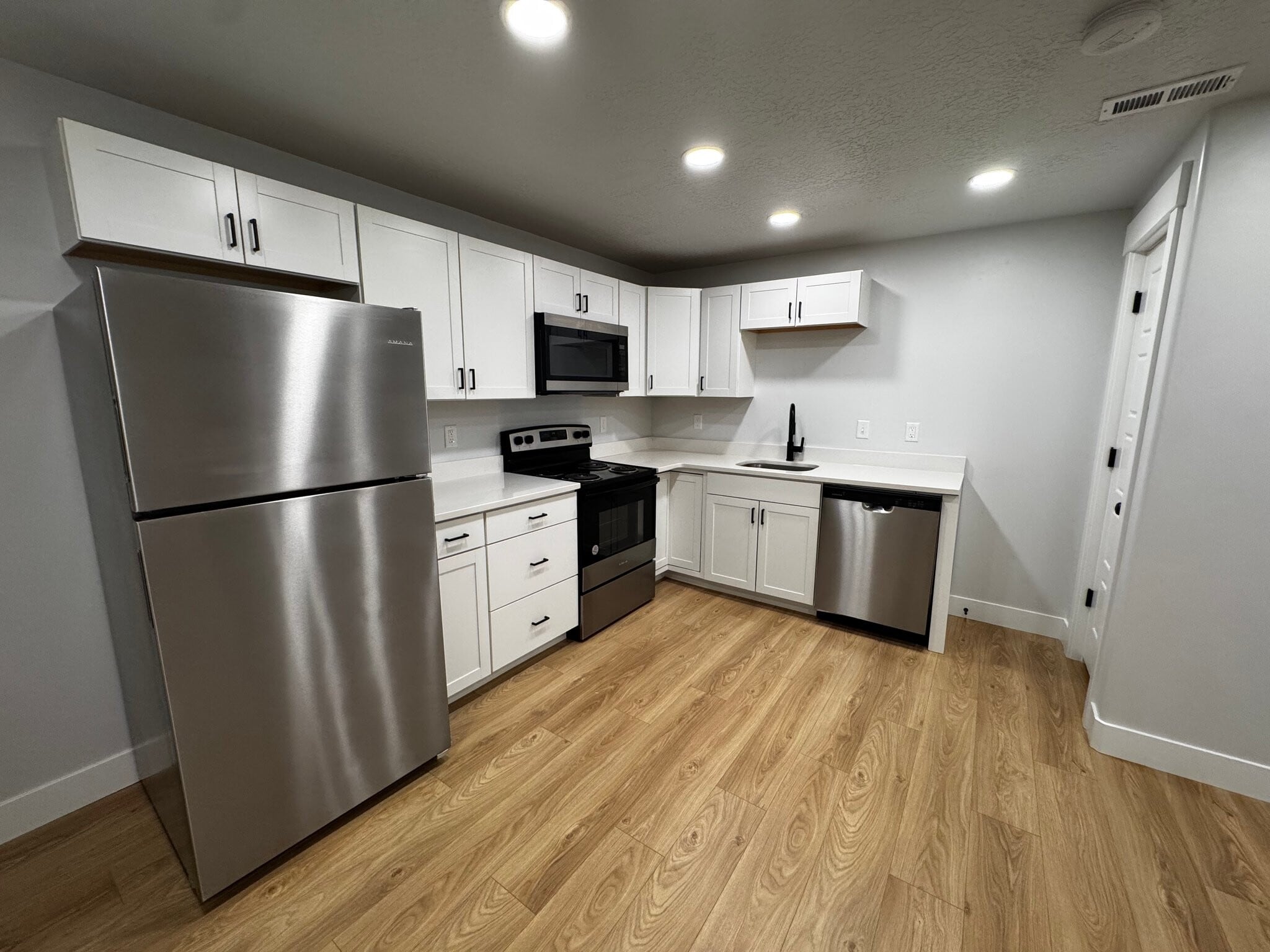 Building Photo - 1484 N Sage Dr