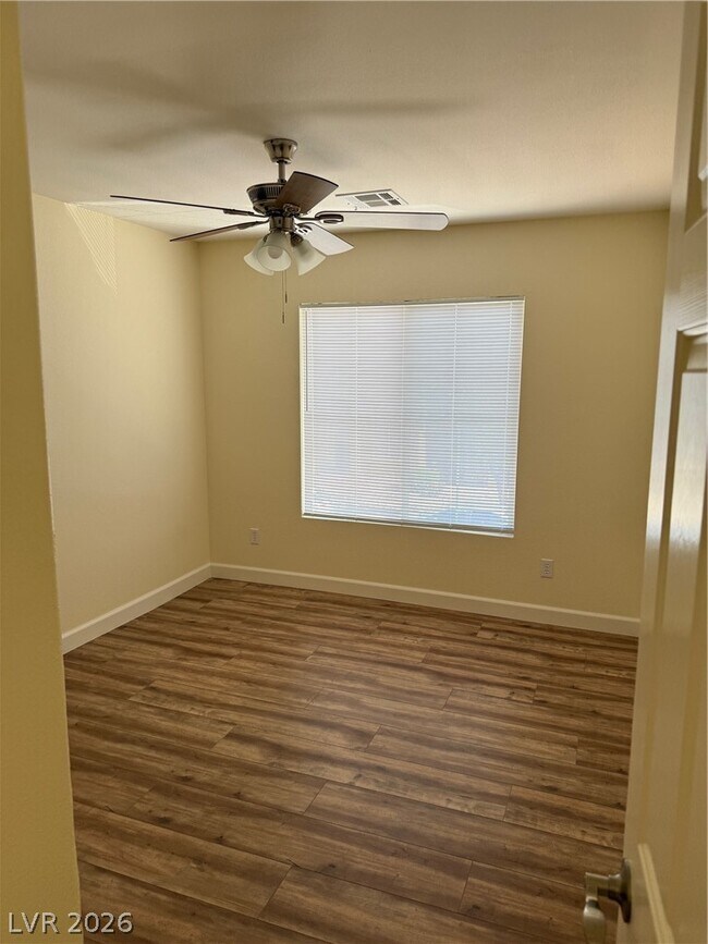 Building Photo - 5721 Mt Athos St