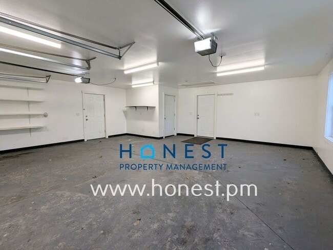 Building Photo - 20 Lexi Ln