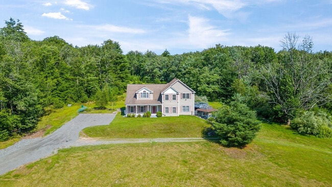 Building Photo - 163 Silver Lake Rd