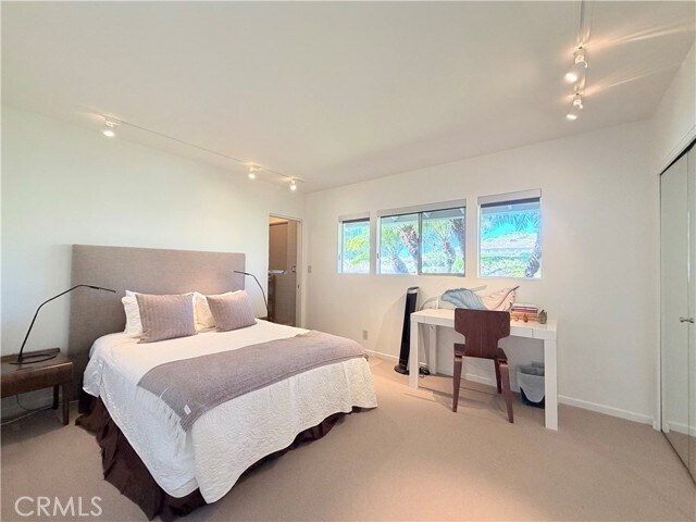 Building Photo - 2490 Monaco Dr