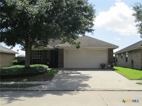 Building Photo - 110 Gemini Ct