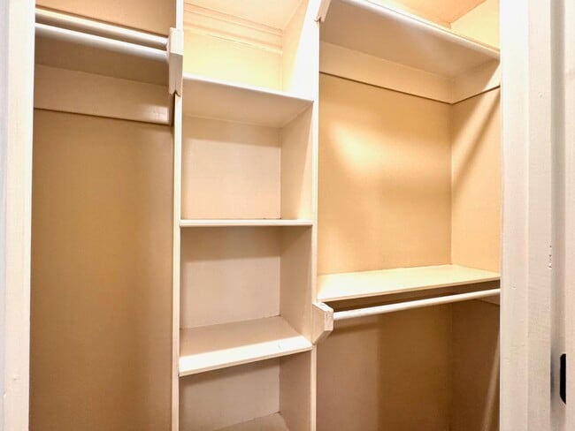 Building Photo - 512 Otero Dr