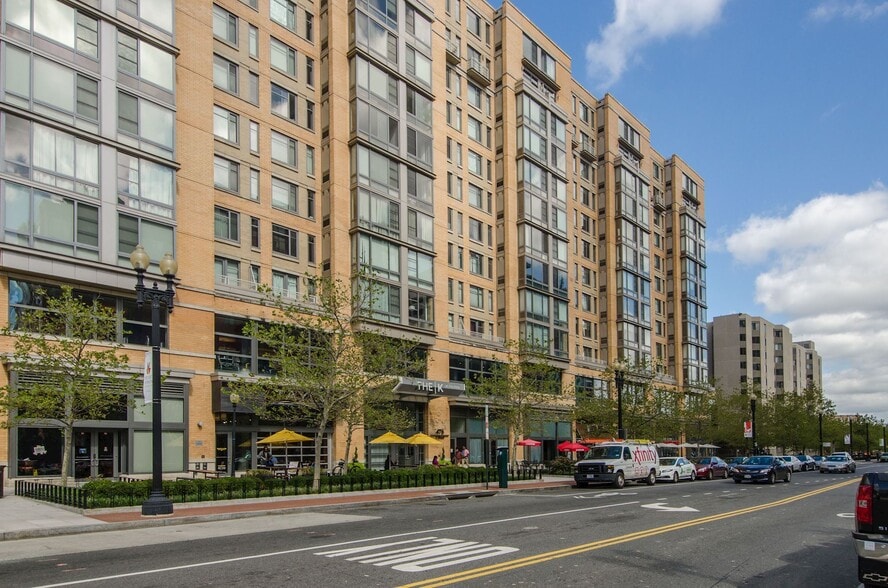 Building Photo - 475 K St NW