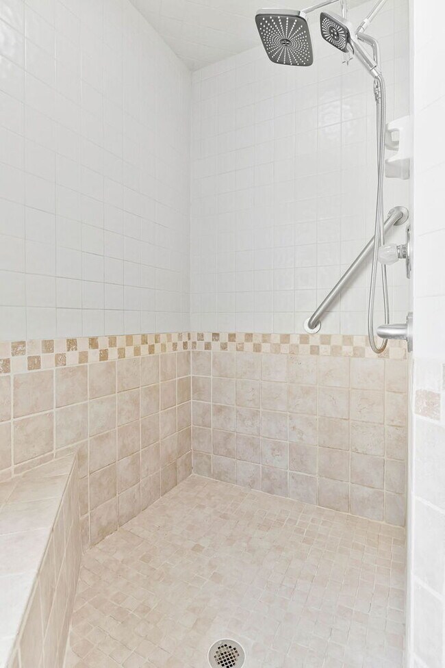 Building Photo - AVAILABLE NOW – $3,000/MONTH – ALL UTILITIES + LAWN SERVICE + POOL SERVICE INCLUDED!