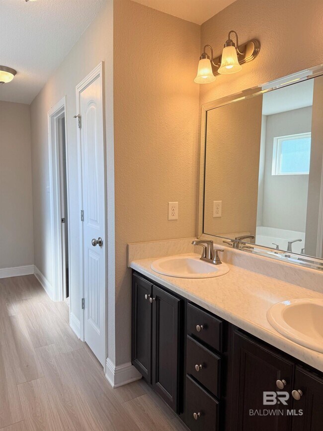 Building Photo - 21704 Asher Ln