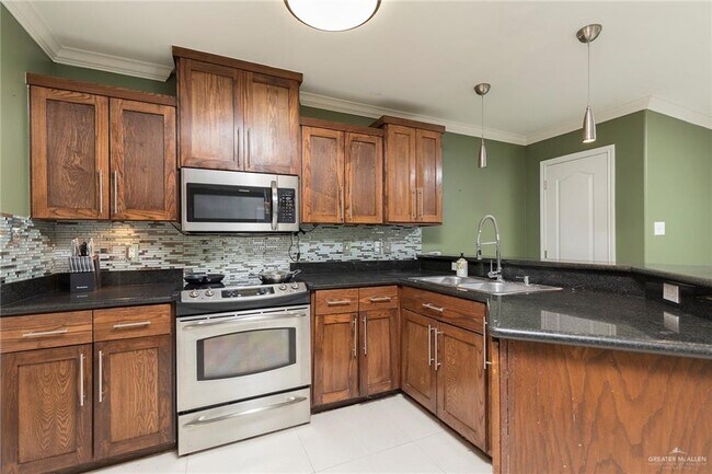 Building Photo - 20 N 48th St