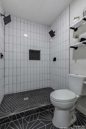 Building Photo - 1110 Clower-