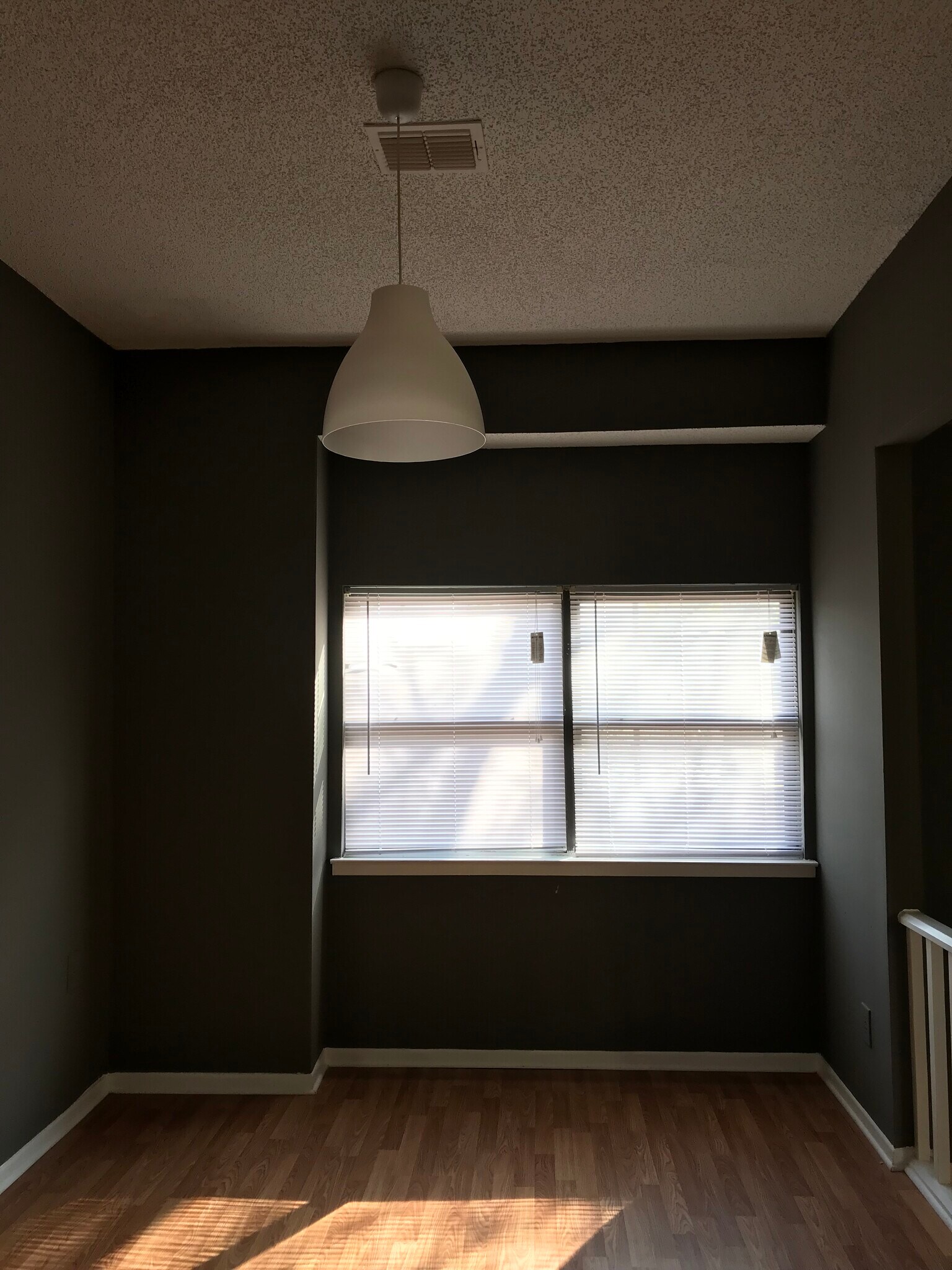 Building Photo - 5622 Clarke Address