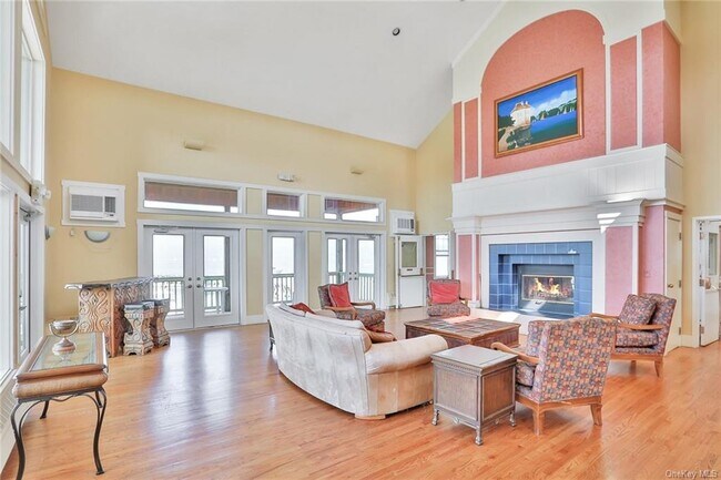 Building Photo - 205 Half Moon Bay Dr