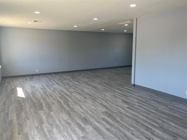 Building Photo - 4409 N Meridian Ave