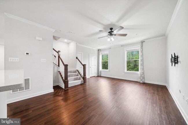 Building Photo - 817 Badger Ave