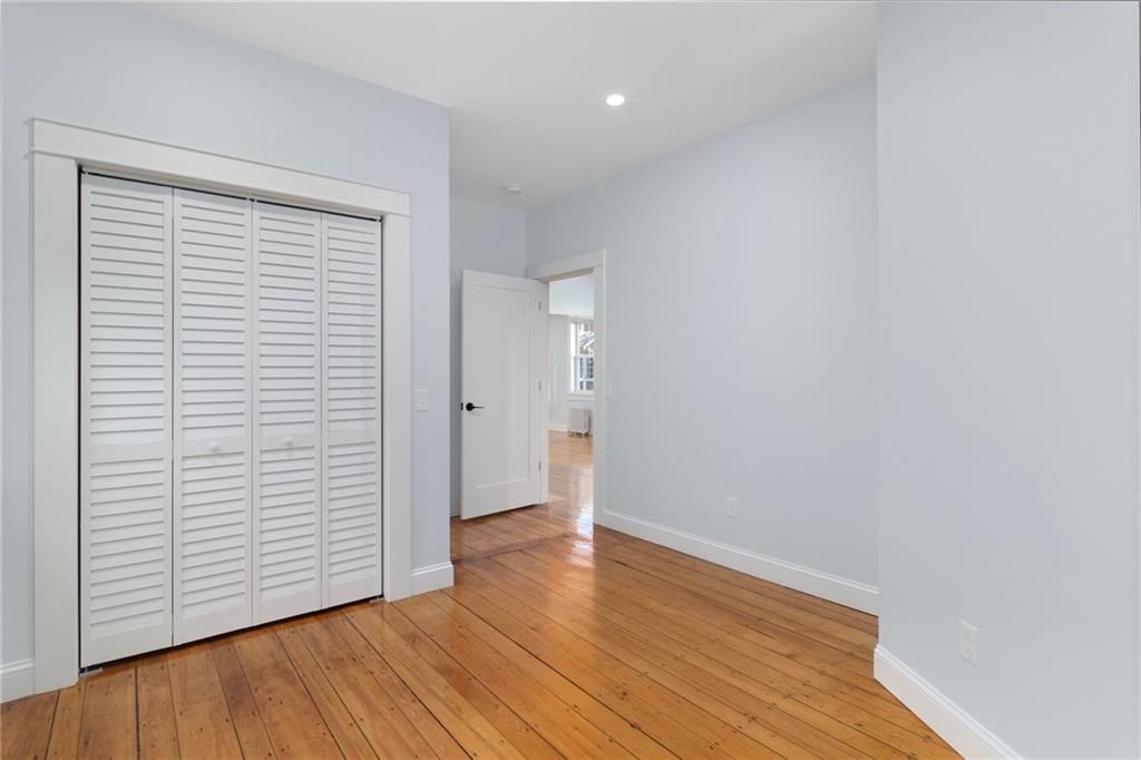 Building Photo - 43 E George St