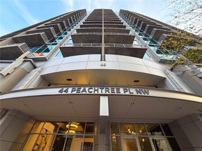 Building Photo - 44 Peachtree Pl NE