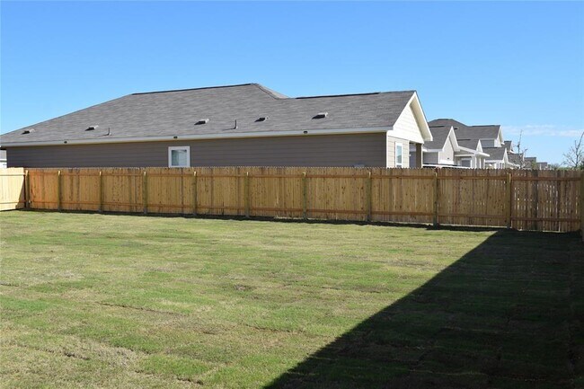 Building Photo - 431 Robins Nest Ln