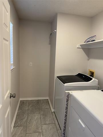 Building Photo - 2857 Hampshire Ln