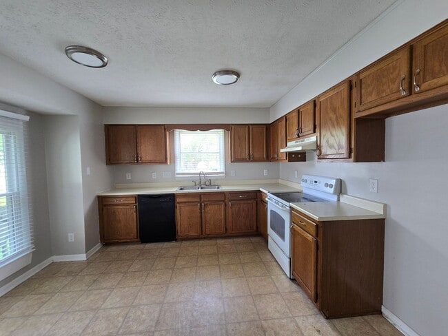 Building Photo - 824 Glen Reilly Dr