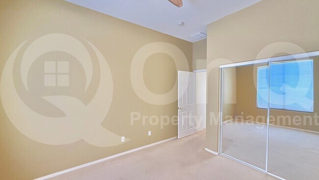 Building Photo - 3027 W Cottonwood Ln