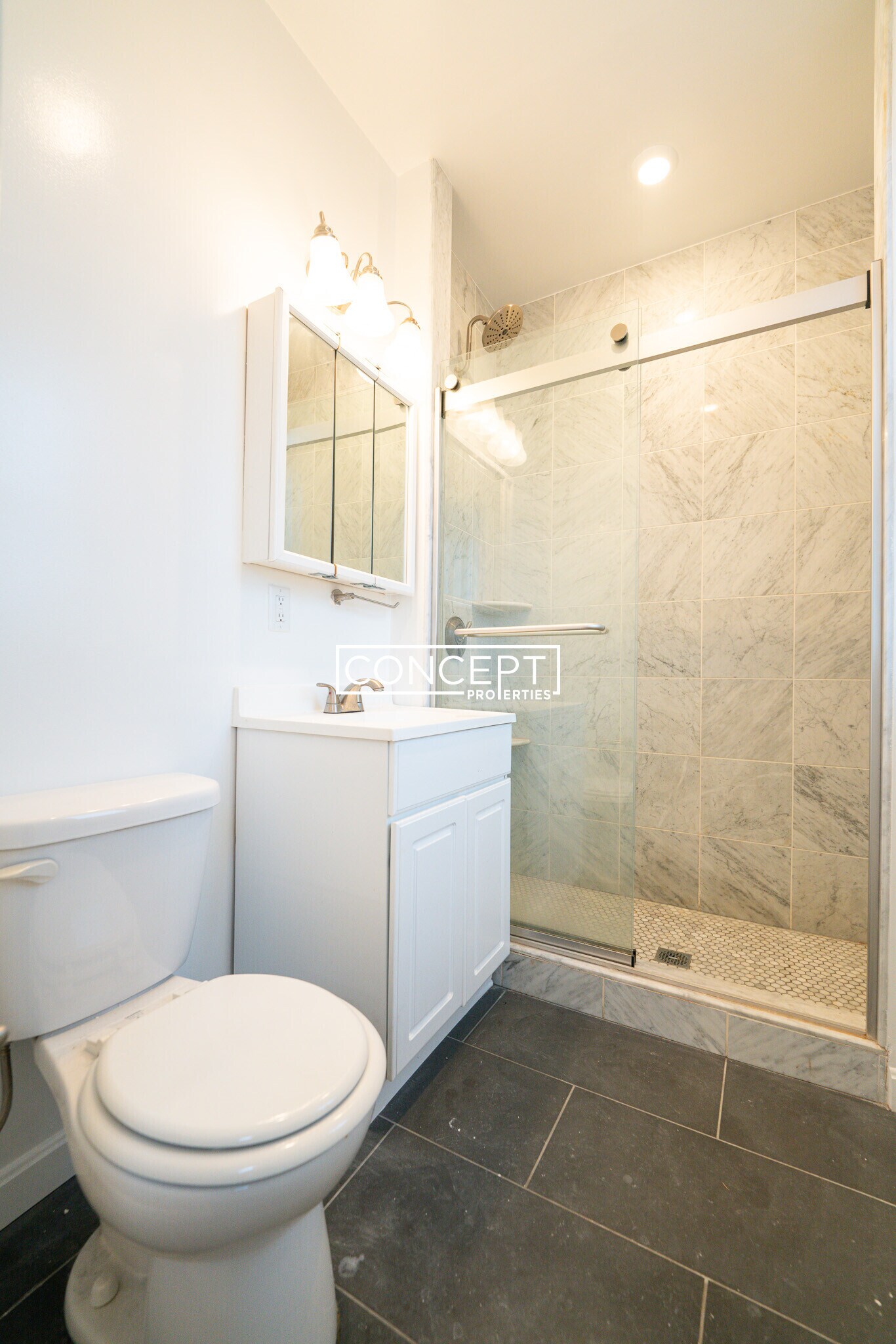 Building Photo - 11 Queensberry St