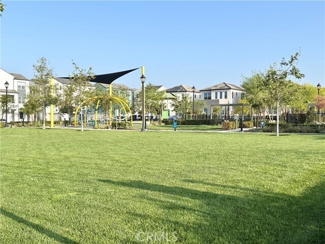 Building Photo - 2625 E Forest Paseo