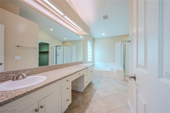 Building Photo - 921 San Bruno Ave