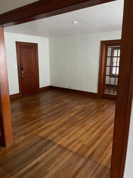 Building Photo - 36 Kneeland Ave