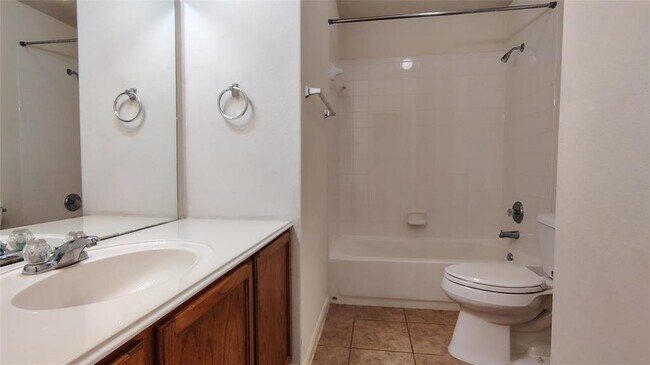 Building Photo - 718 Adler Falls Ln