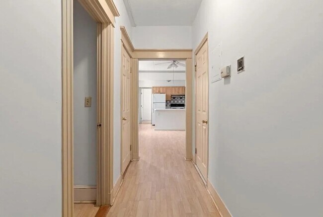 Building Photo - 43 Park Vale Ave
