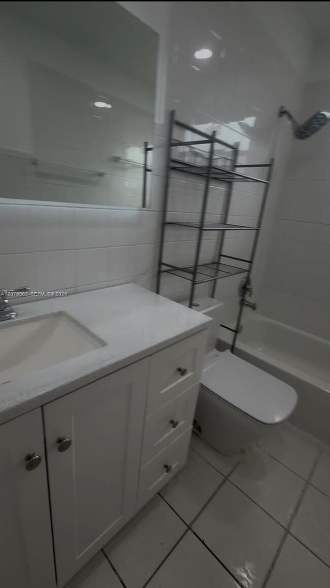 Building Photo - 3821 SW 89th Ct