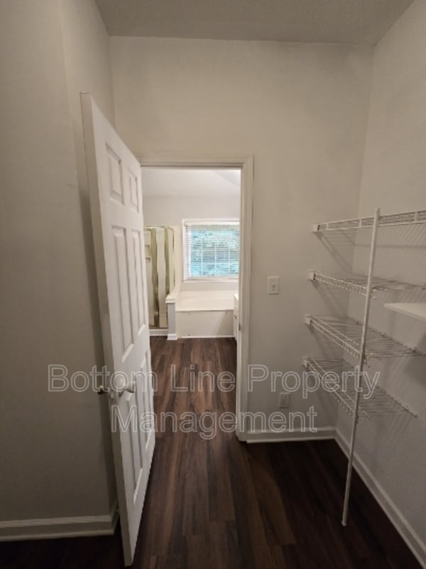 Building Photo - 7803 Harrington Woods Rd