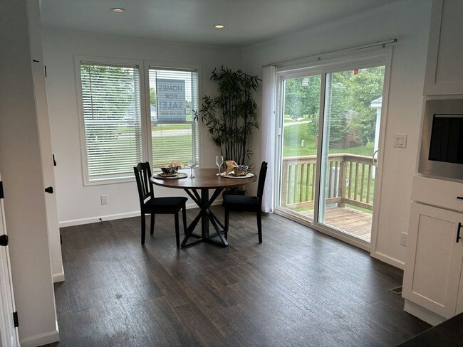 Building Photo - 691 Cimarron