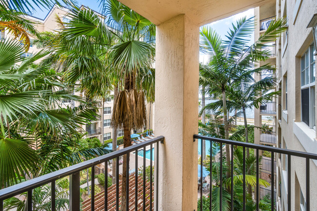 Building Photo - 1801 N Flagler Dr