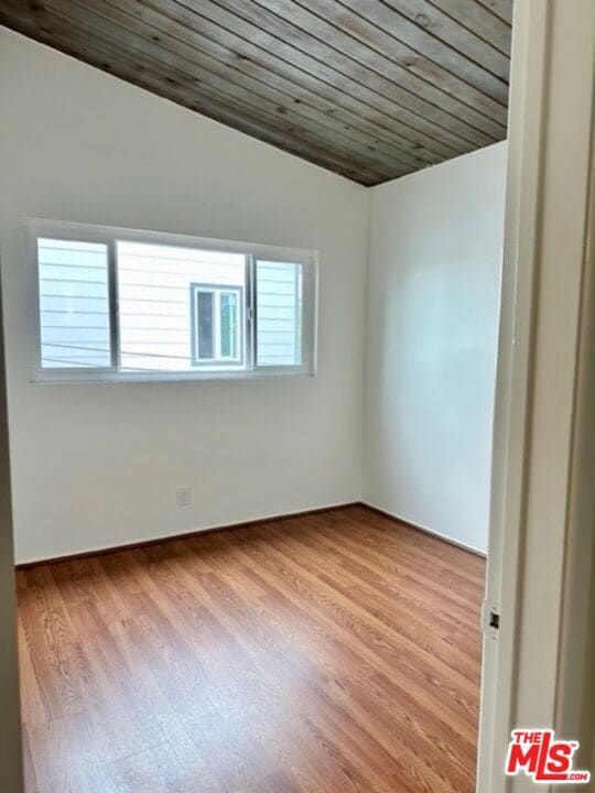 Building Photo - 2215 Orange Grove Ave