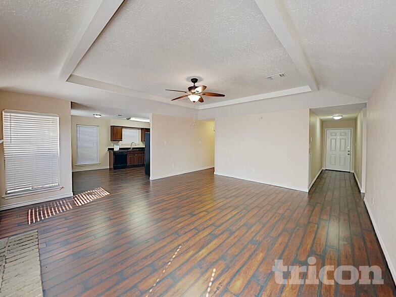 Building Photo - 24107 Lone Elm Dr