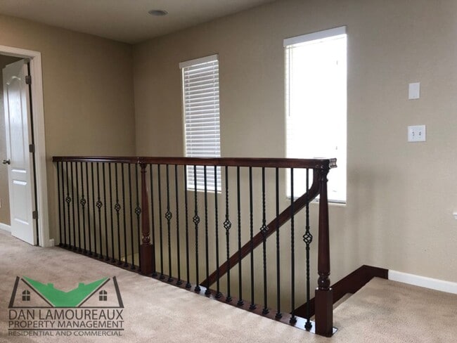 Building Photo - Two story in Springlake Community FOR RENT